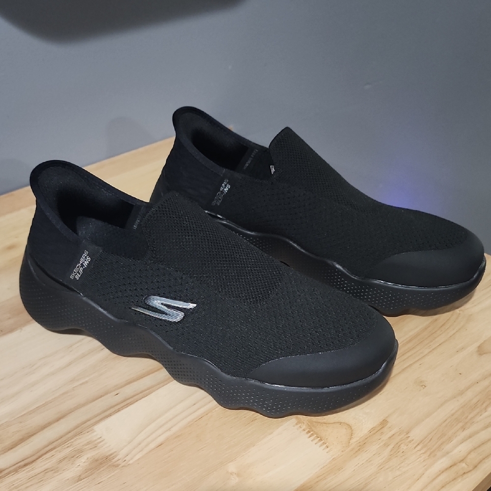 Skechers Womens GO WALK Slip Ins Massage Fit Sneaker
